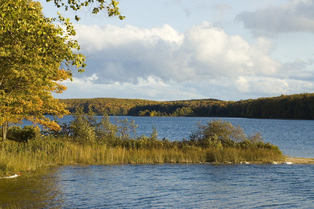 DSC_0103 Hulbert Lake, U.P. Michigan Fall 2009 Jessa Flickr