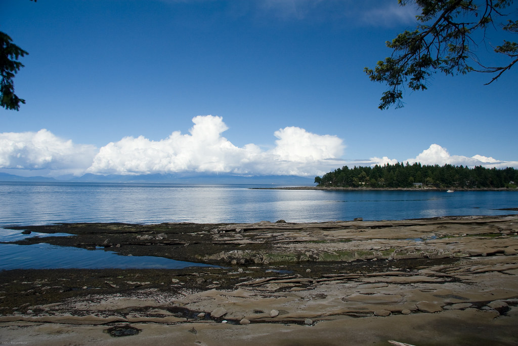 Gabriola Island View of the mainland Gabriola Island, B.… Flickr