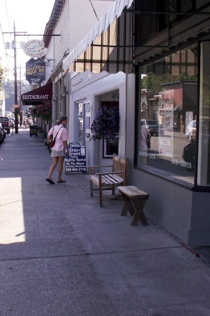 La Conner Exploring the many shops of La Conner, Washingto… Susan