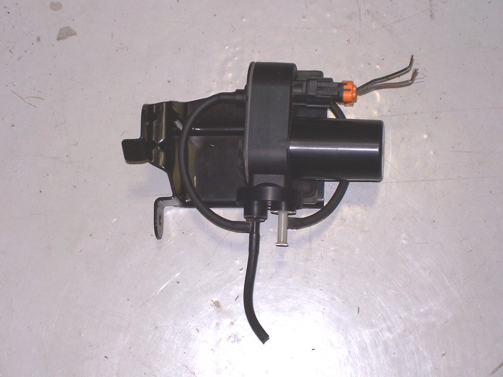 Vacuum_Pump_2004_F250_Diesel_1 2004 Ford F250 Superduty di… Flickr
