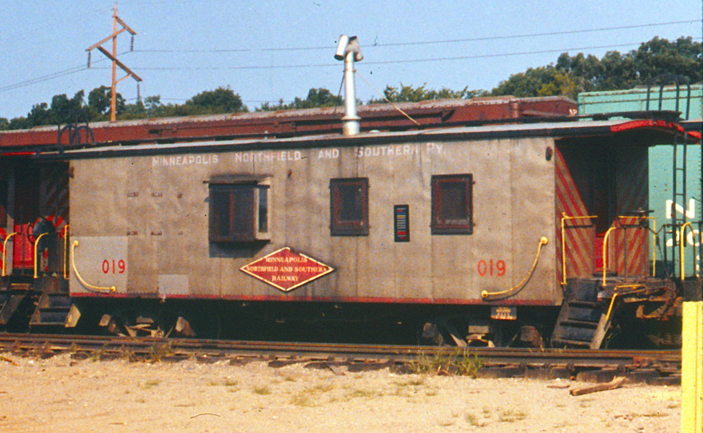 0 1517B MN&S 019 Caboose 873 Sam Carlson Flickr