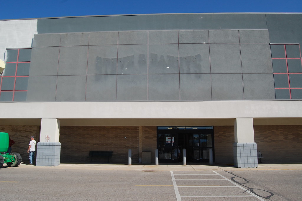 Mansfield Thrift Store The new 31,000 squarefoot store wi… Flickr