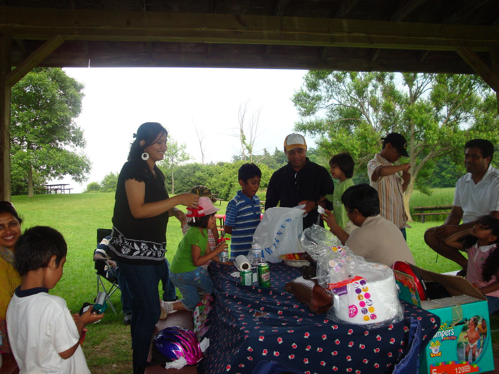 DSC01216 Picnic in Kingston City, 1 & 1/2 hr. from from Ot… Flickr