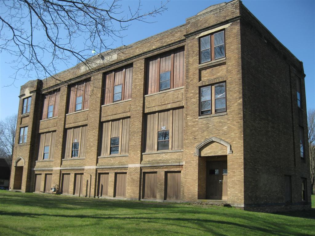 041808 Goshen School 2Goshen, Ohio Aaron Turner Flickr