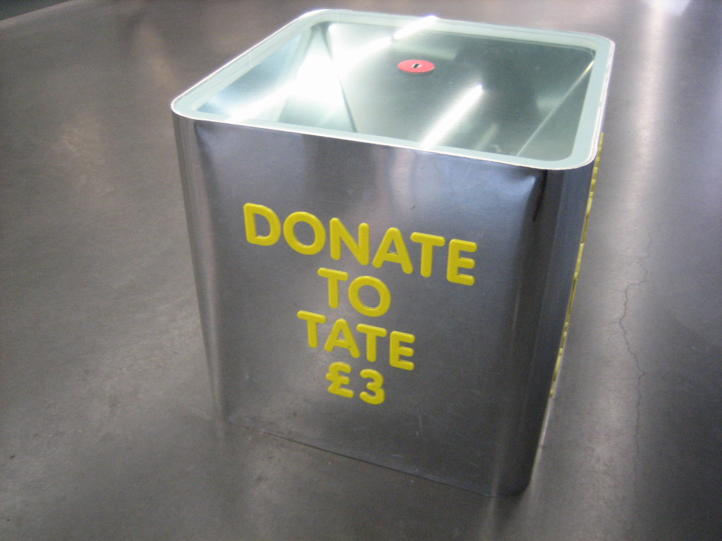 Donation box at Tate Modern Donate to Tate £3 is the reque… Flickr