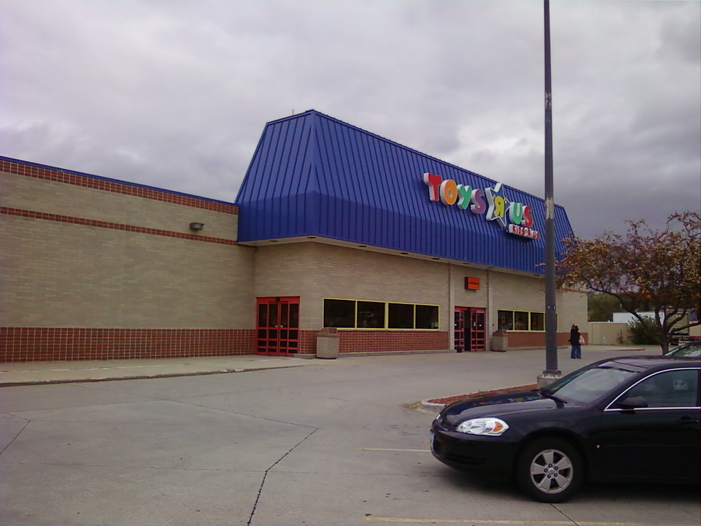 Toys R Us Clive (Des Moines), Iowa Storefront The door… Flickr