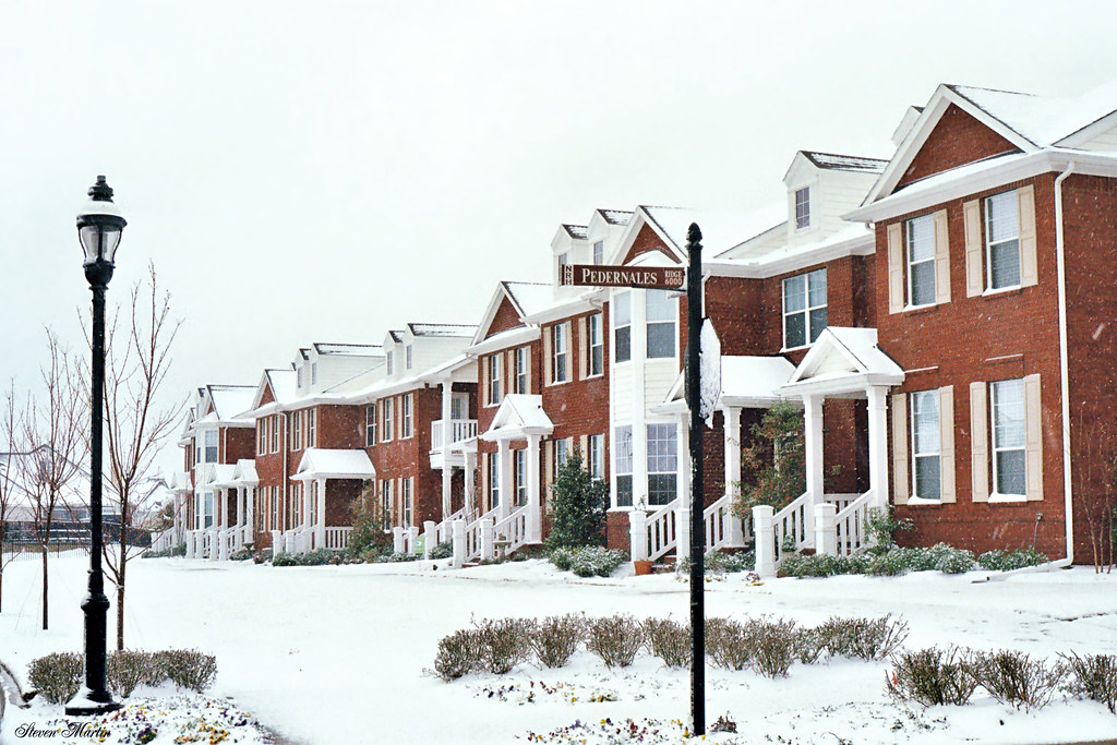 Townhouses in Snow, North Richland Hills One of the rows o… Flickr