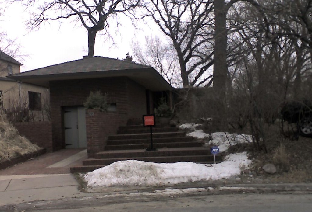 Frank Lloyd Wright Designed House in Prospect Park, Minnea… Flickr