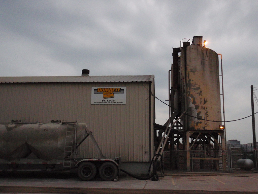 Valley Park Quikrete Plant_P6080492 WampaOne Flickr