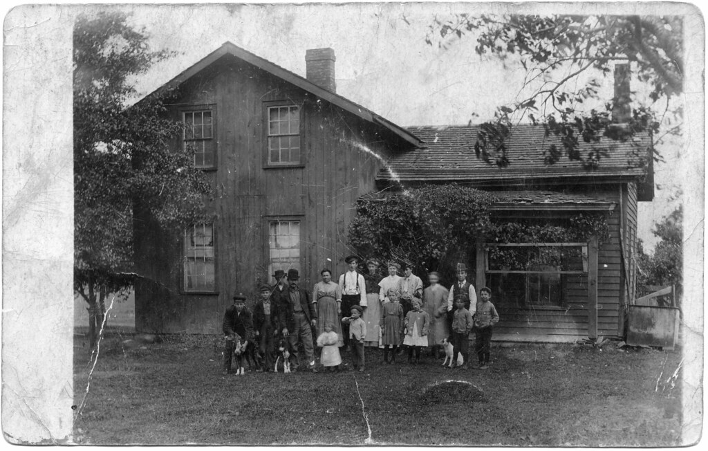 1908 Kuntz Family Kuntz family around 1908 with other unkn… Flickr