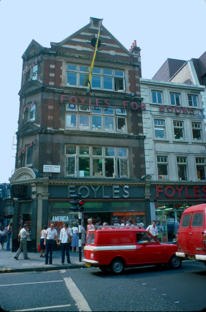 1976 14 London Charing Cross Road Foyles Books Flickr