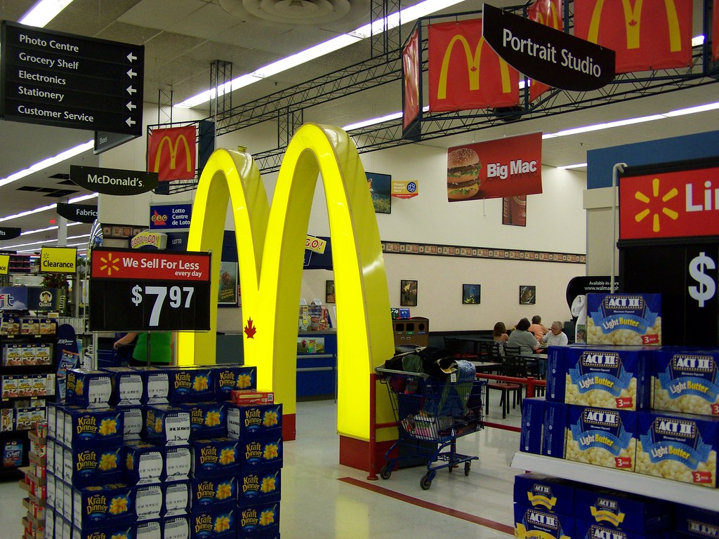 100_2182 525 Welland Avenue,in Walmart's, St.Catharines,On… Flickr