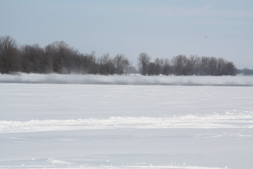 barrage de l`ile dupas attention de pas tomber à l`eau Flickr