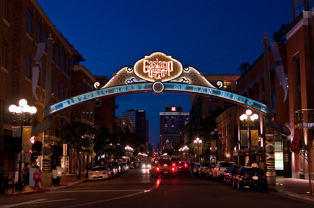 Gaslamp Quarter, San Diego The Gaslamp Quarter in downtown… Flickr