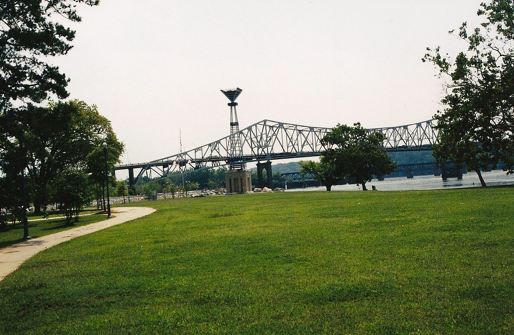McFarland Park Florence, Al McFarland Bridge 2001 Flickr