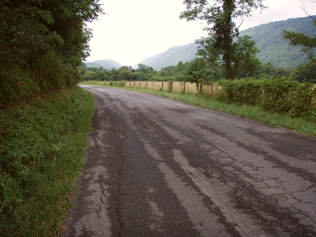 sb24 On the South Branch River Rd, Between Romney WV, and … Flickr