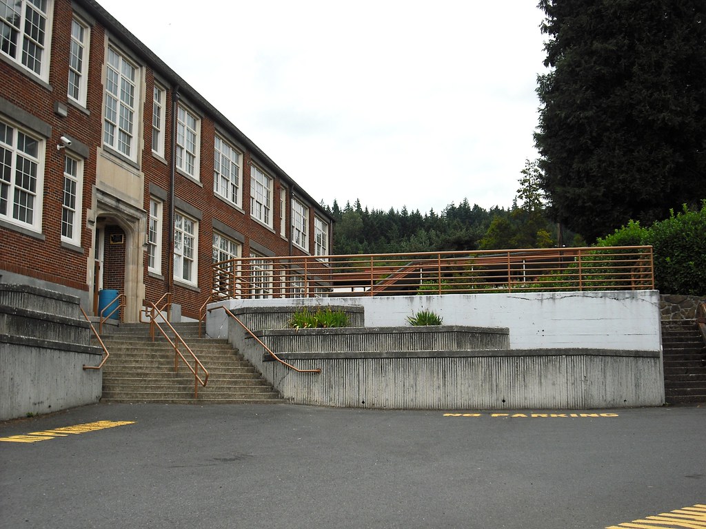 Kalama "Forks" High School, Kalama, WA In the movie adapta… Flickr