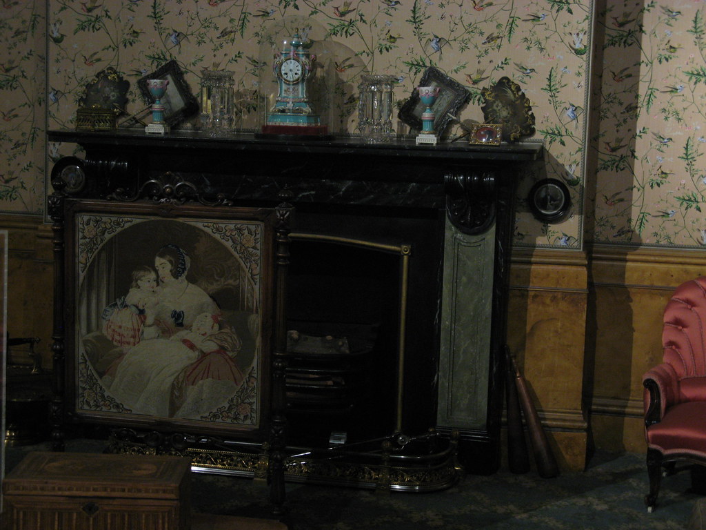 Kensington Palace Queen Victoria's bedroom YY Flickr