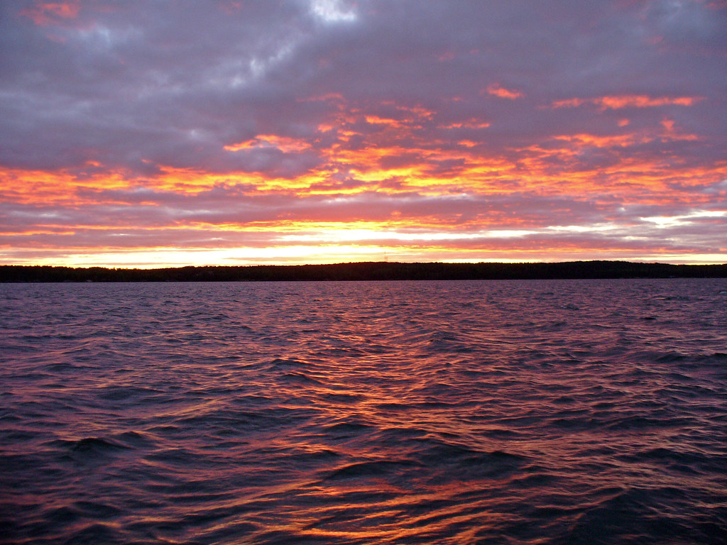 vermilion_bay_Ontario_sunset Vermilion Bay Lodge sunset on… Flickr
