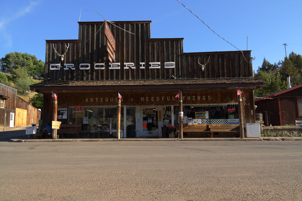 IMG_4307 Mitchell, Oregon Andrew Smith Flickr