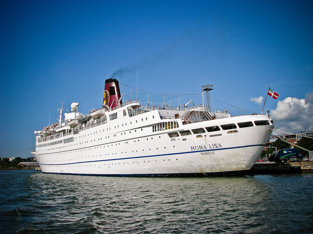 Mona Lisa cruise ship There's always at least one cruise