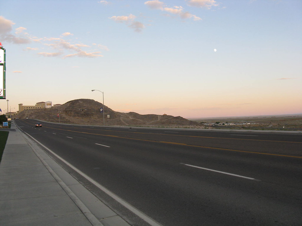 West Wendover, NV So WENDOVER is in Utah, and WEST WENDOVE… Flickr