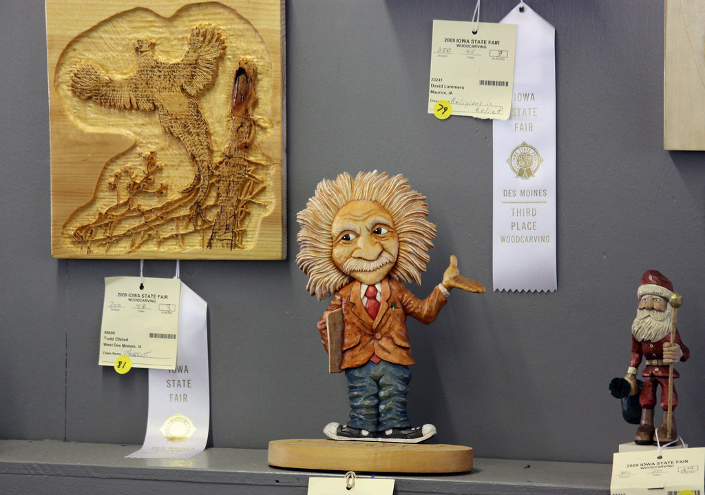 Woodcarving at the Iowa State Fair I couldn't help but lau… Flickr