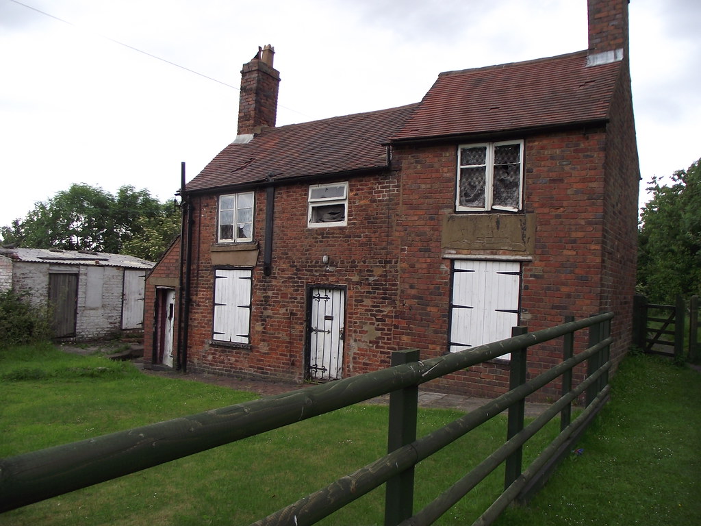 wrens nest old farm house nigel renny Flickr