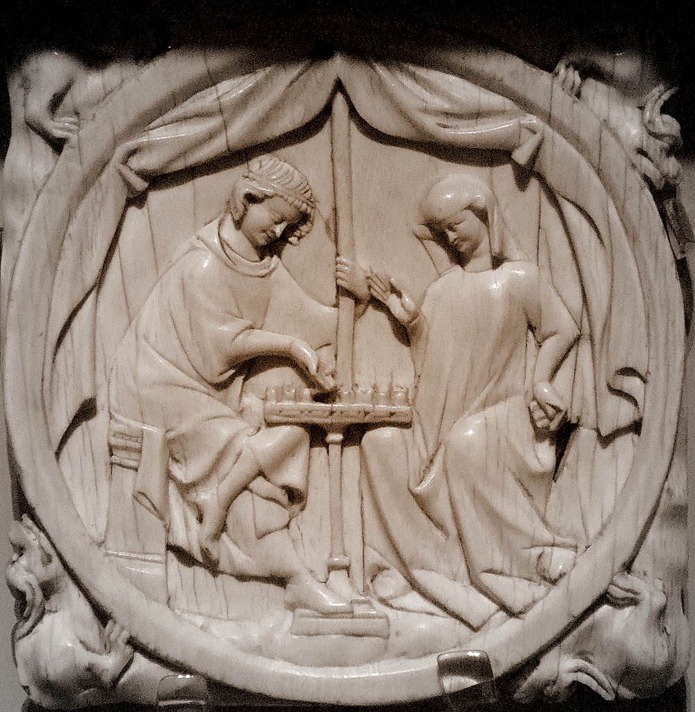 Ivory carved mirrorcase V&A Kotomi_ Flickr