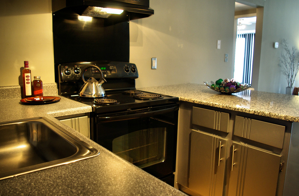 UrbaneApts / Two Bedroom / Catalpa Urbane on Catalpa Urban… Flickr