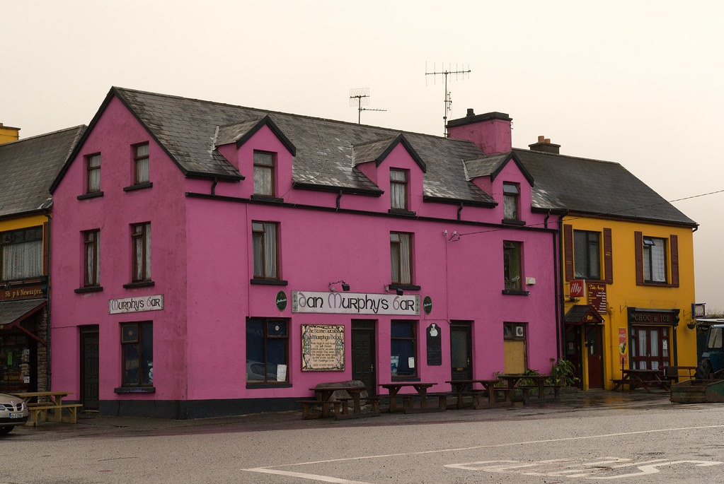 Dan Murphy's Pub In the village of Sneem, County Kerry, Ir… phillip