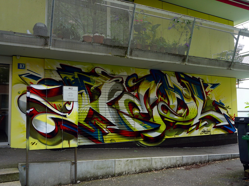 Graffiti in Zürich 2015 Artist(s) REDL kami68k [Graz] Flickr