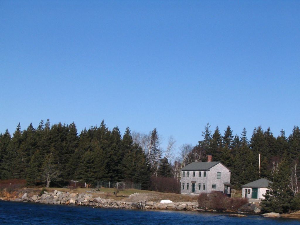 swans.island.maine.oceanfront.home Oceanfront Home on Swan… Flickr