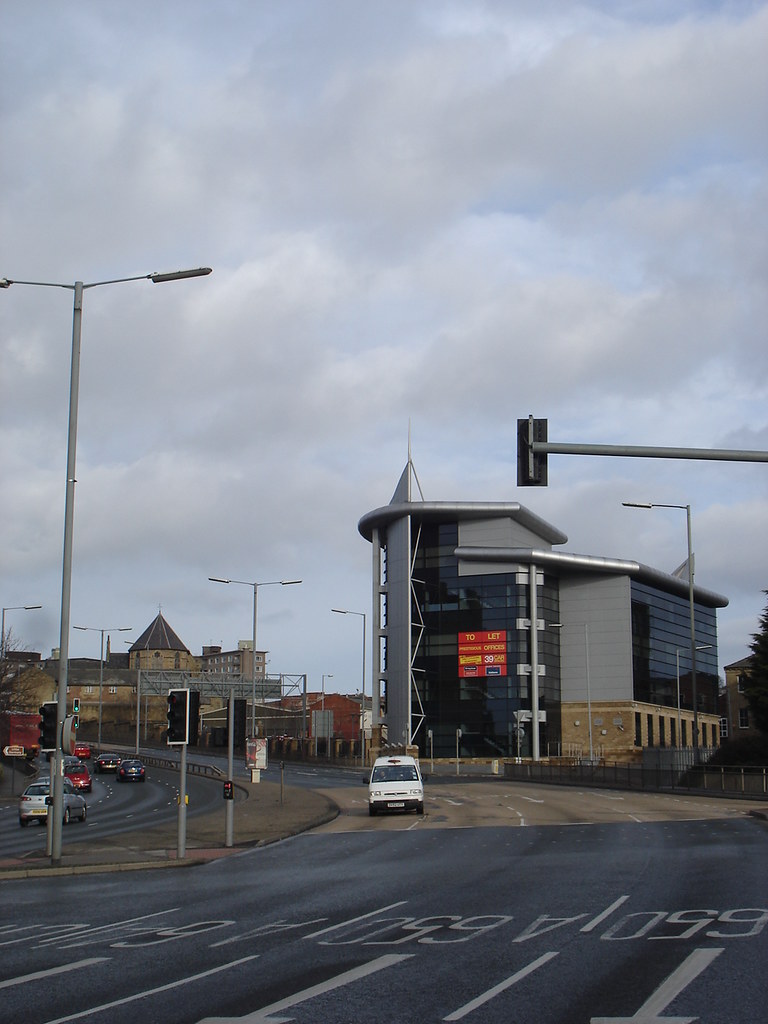 New office building, ShipleyAiredale Road vikellis Flickr