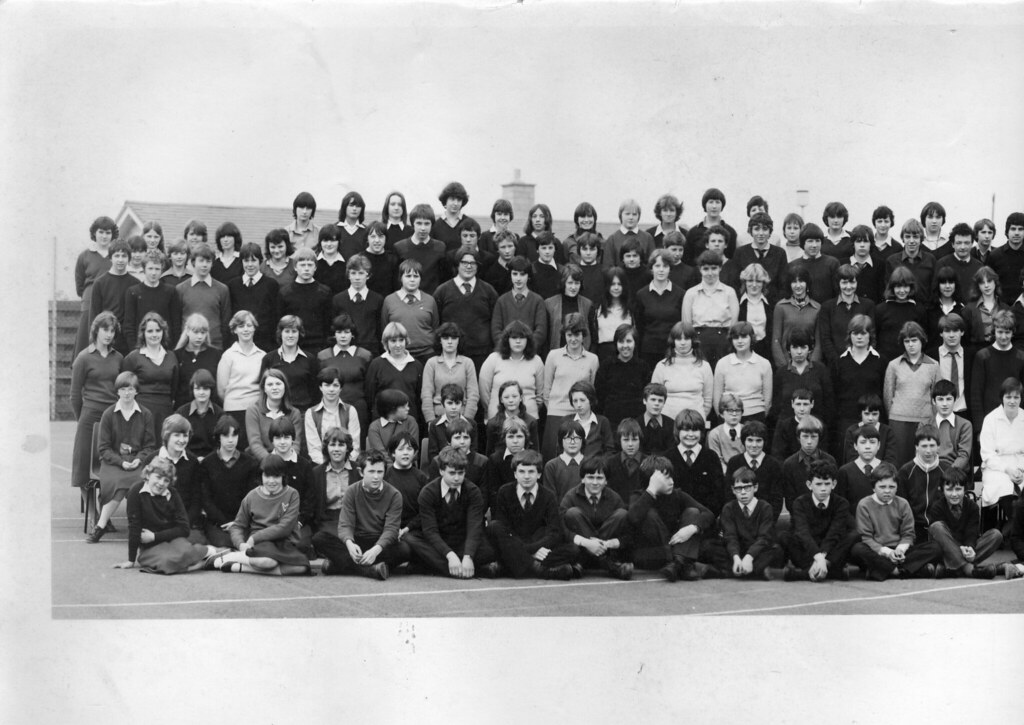 SS006 Cirencester Kingshill School Class of 1983. bayareadj Flickr