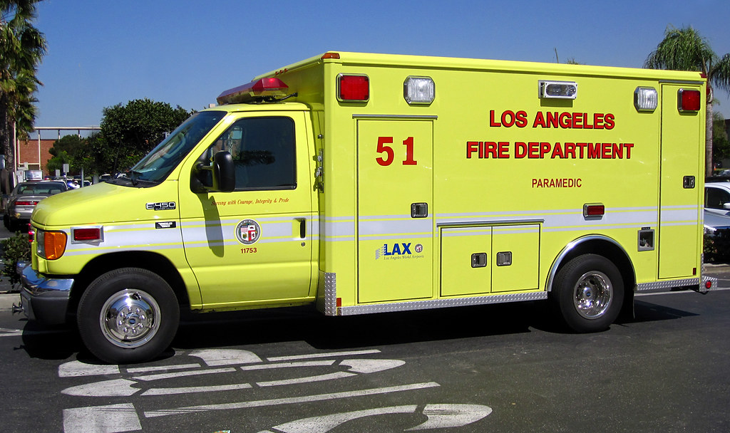 Los Angeles Fire Department Rescue Ambulance 51 Ford E450 … Flickr