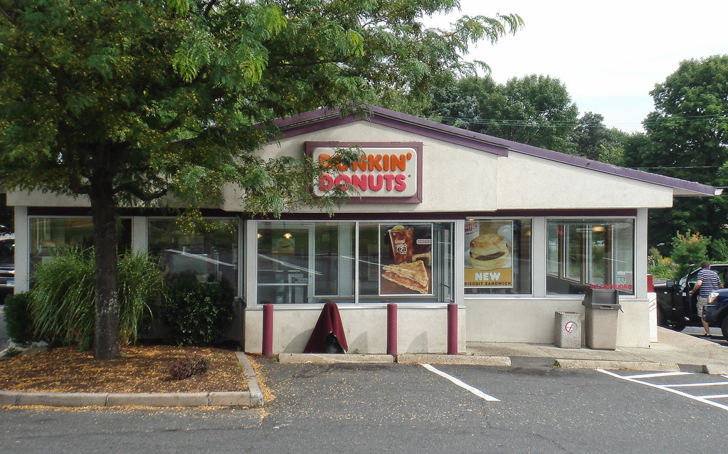 Dunkin' Donuts at 896 East Main St.; Meriden, CT Dunkin' D… Flickr