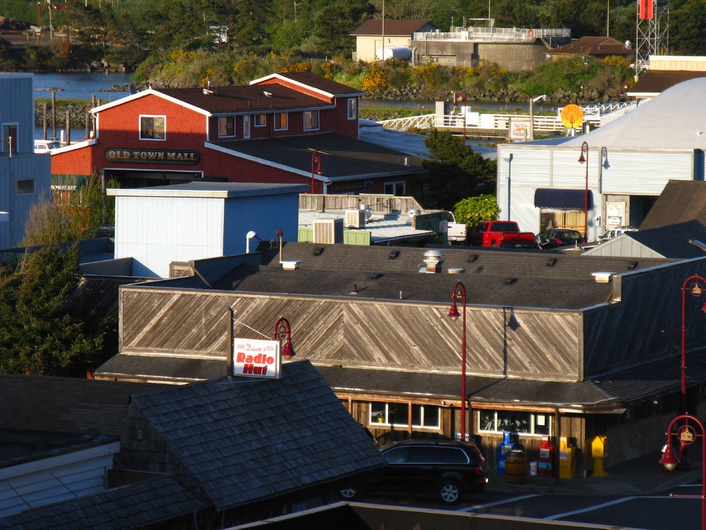 Old Town Bandon Bandon, Oregon has a very picturesque down… Flickr