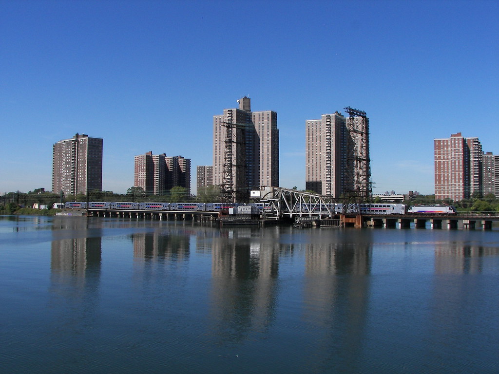 100B8860.JPG Newkirk Plaza David Flickr