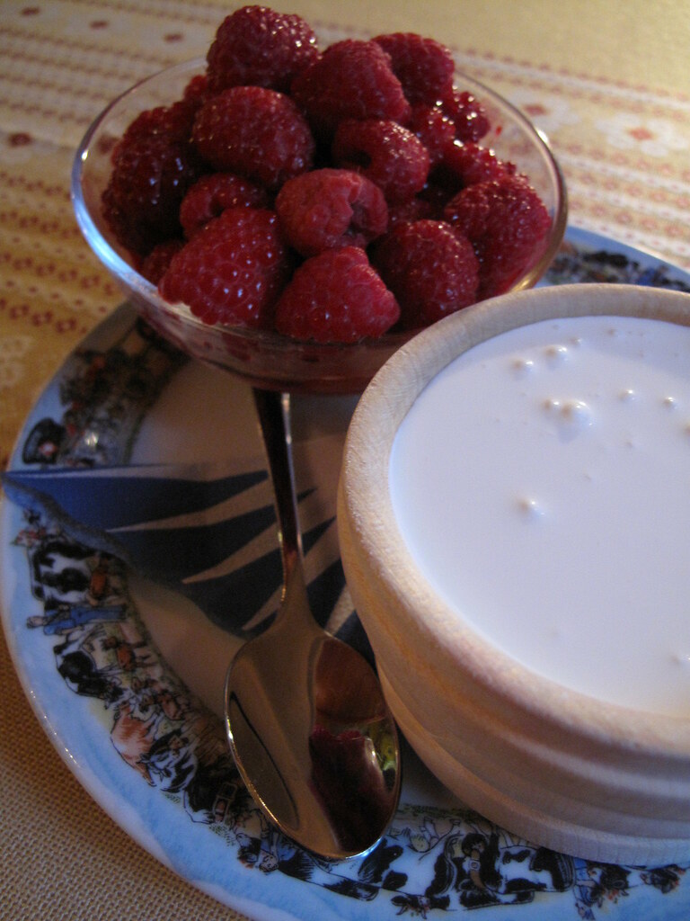 Meringues & Double Cream in Gruyères, Switzerland Kerrin Rousset Flickr
