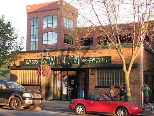 WTCM Radio Station This radio station with glass bricks an… Flickr