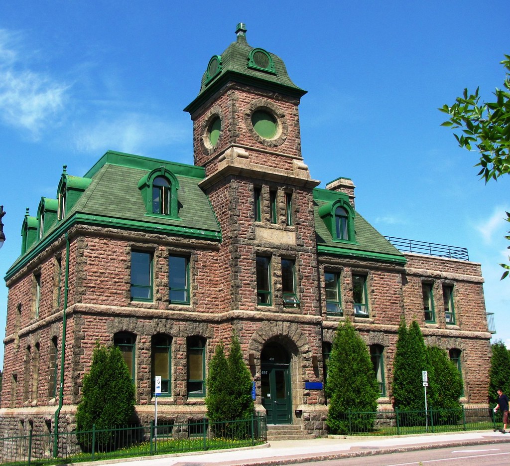 Bureau de Poste de Chicoutimi, Quebec, Canada Snuffy Flickr