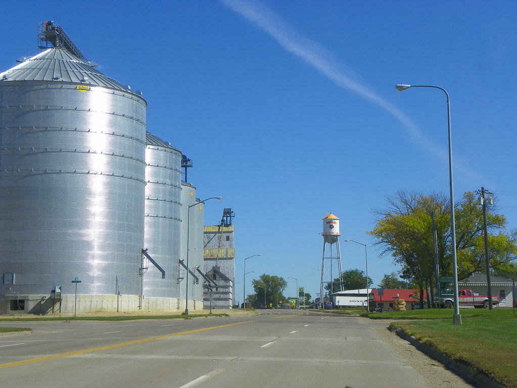 Entering Howard, South Dakota a photo on Flickriver