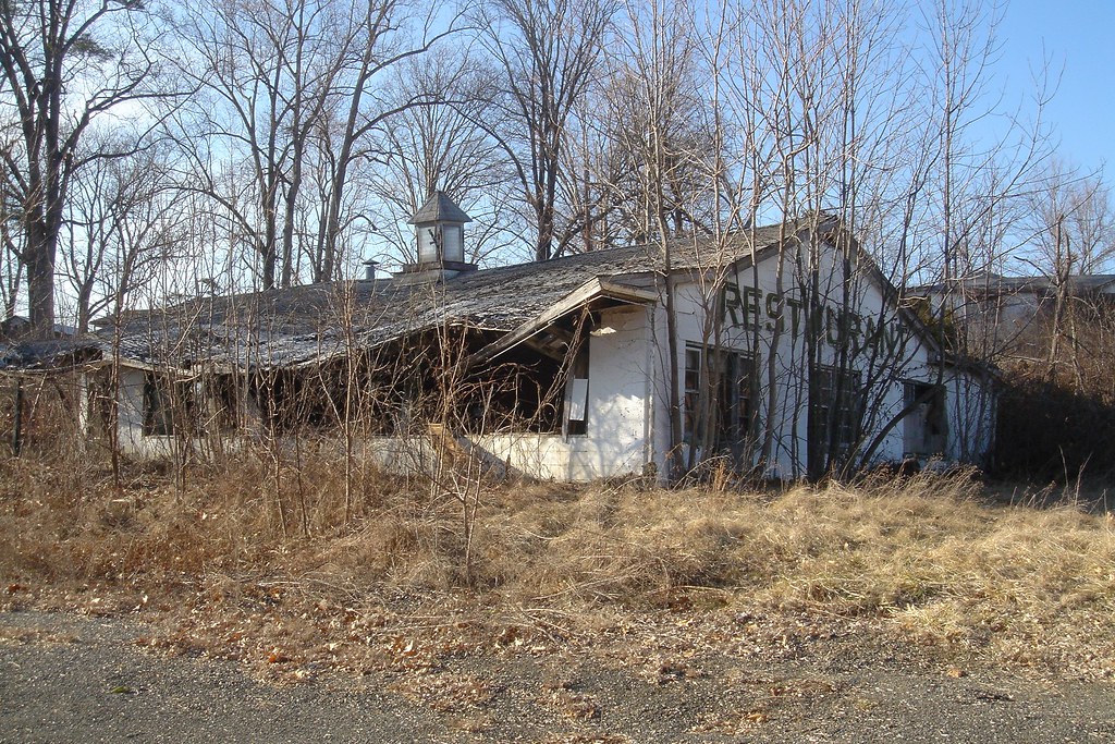 Old Abandoned Restaurant Near Natural Bridge VA off Route … Flickr