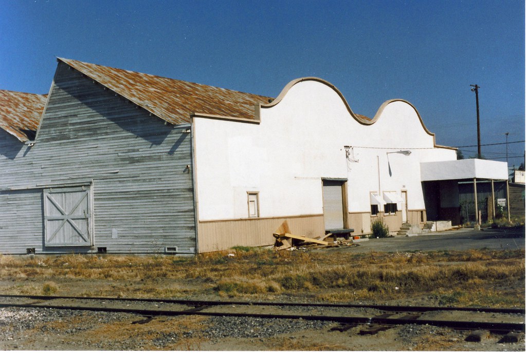 Hemet Walnut Packing House a photo on Flickriver