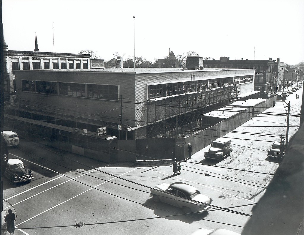 Construction of the Hudson's Bay Store The oldest part of … Flickr