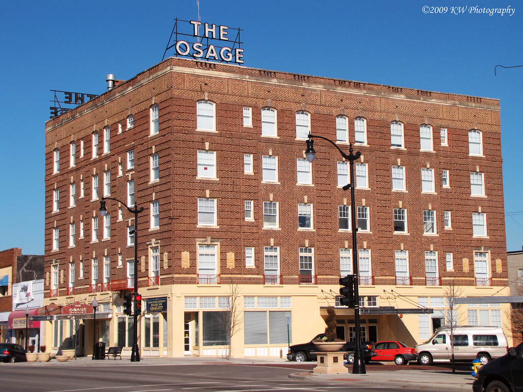 Osage Hotel Osage Hotel at 100 N. Summit in Arkansas City … Flickr
