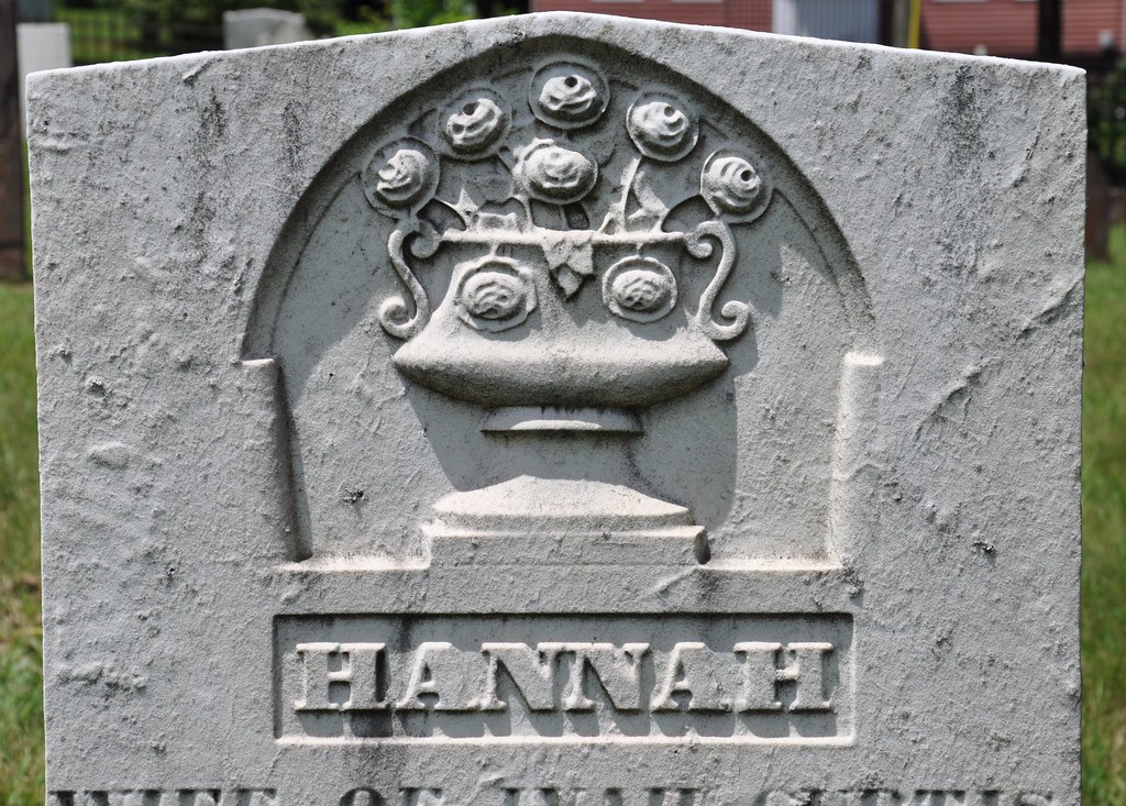 Broad St Cemetery Meriden CT Dana Laird Flickr