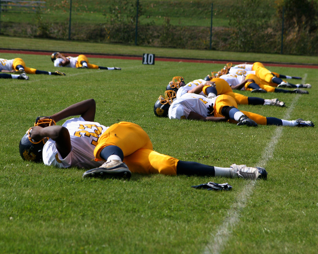 HHS vs. Vilseck Football The Heidelberg High School Lions’… Flickr