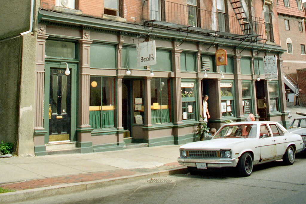 B_23B College Hill The R. Earle Building (187577… Flickr